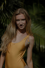 Load image into Gallery viewer, Ling One Piece
